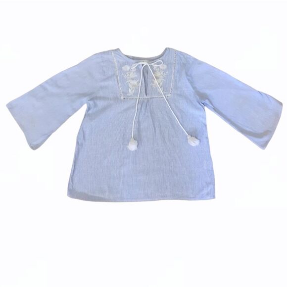 Edenā&āOliviaĀ TieāKnotāEmbroideredāTop - Picture 4 of 6
